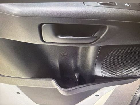 Used 2025 RAM ProMaster 2500 w/ Convenience Group image 12