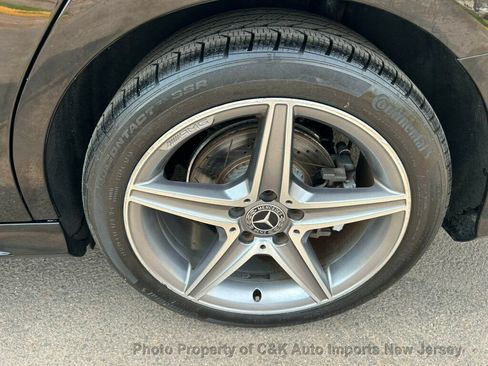 Used 2018 Mercedes-Benz C 300 4MATIC Sedan image 56