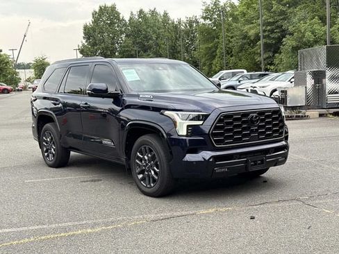 Used 2023 Toyota Sequoia Platinum AWD/4WD image 1