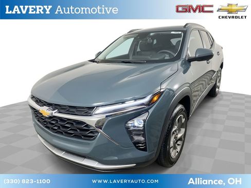 New 2026 Chevrolet Trax LT w/ Driver Confidence Package image 1