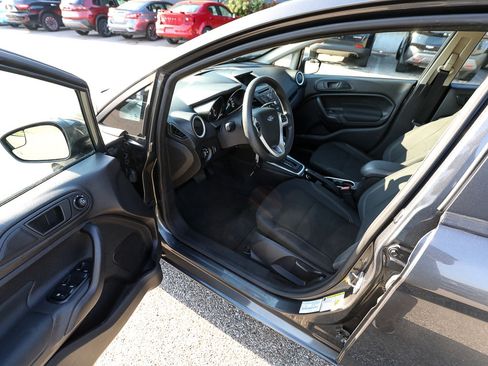 Used 2019 Ford Fiesta SE w/ Cold Weather Package FWD image 11