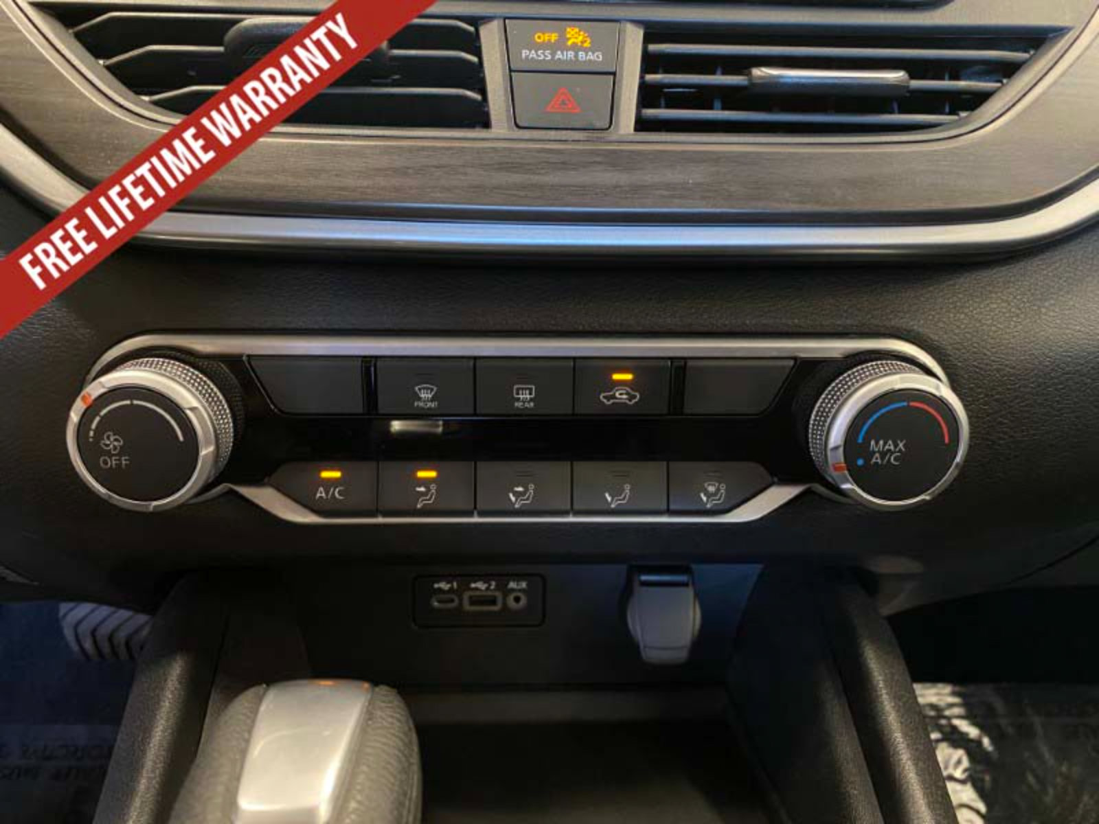 Used 2025 Nissan Altima 2.5 SV FWD image 36