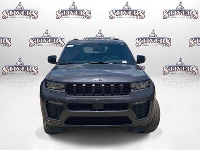 New 2026 Jeep Grand Cherokee L Limited w/ Limited Altitude Package