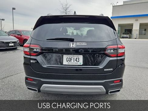 Used 2025 Honda Pilot Touring image 8
