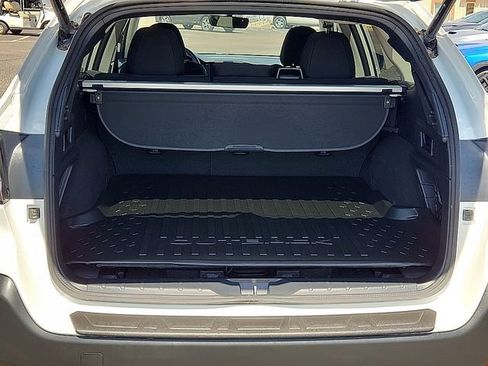 Certified 2025 Subaru Outback Premium AWD/4WD image 10