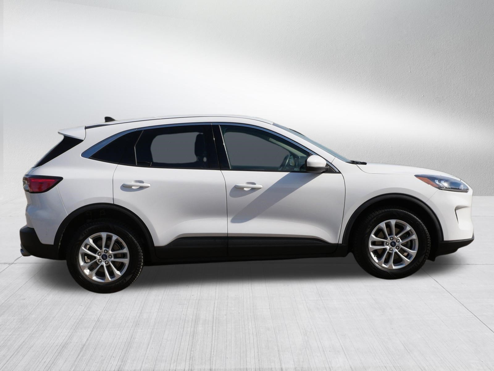 Used 2020 Ford Escape SE AWD/4WD image 8