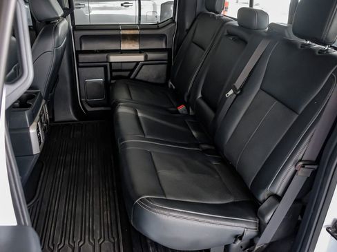 Used 2022 Ford F450 Lariat w/ Chrome Package image 39