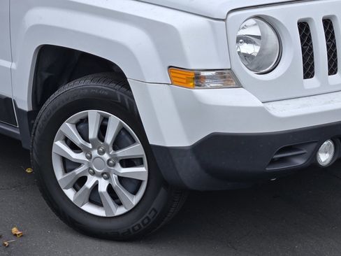 Used 2016 Jeep Patriot Sport w/ Power Value Group image 9