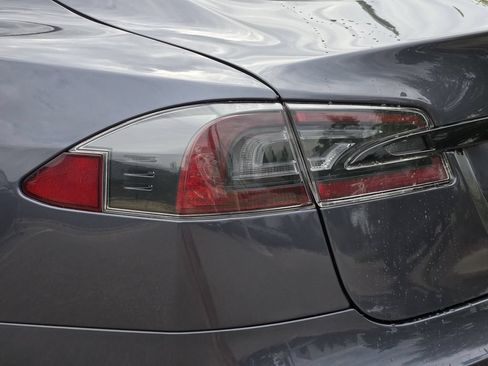 Used 2022 Tesla Model S AWD/4WD image 13