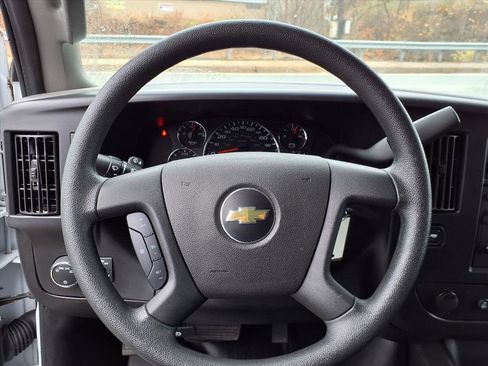Used 2024 Chevrolet Express 2500 w/ Driver Convenience Package image 14