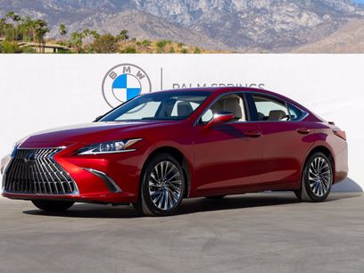 Used 2024 Lexus ES 300h w/ Technology Package