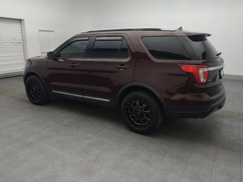 Used 2019 Ford Explorer XLT w/ Equipment Group 202A AWD/4WD image 3