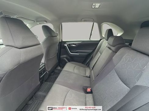 Used 2021 Toyota RAV4 XLE image 12