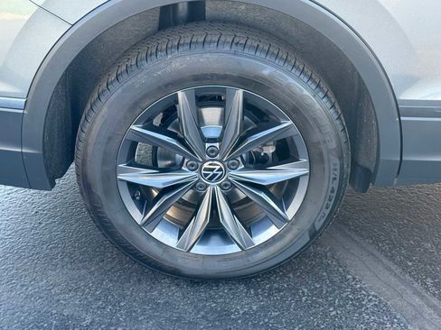 Certified 2023 Volkswagen Tiguan SE image 8