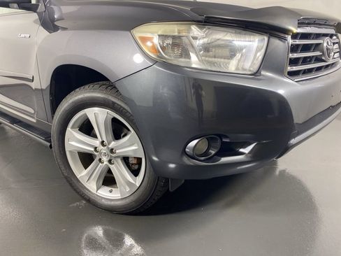 Used 2010 Toyota Highlander Limited image 3