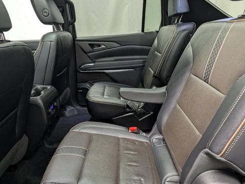 Used 2025 Chevrolet Traverse High Country w/ LPO, Floor Liner Package AWD/4WD image 13