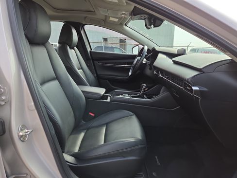 Used 2024 MAZDA MAZDA3 s image 15