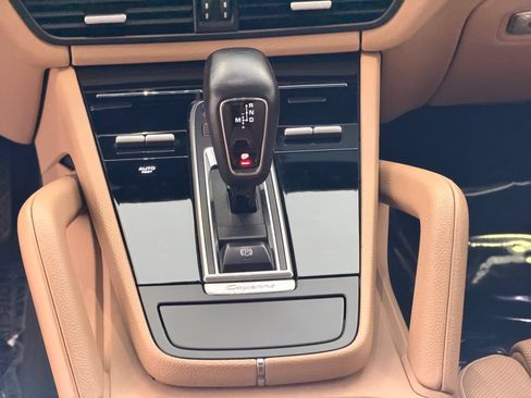 Certified 2021 Porsche Cayenne AWD/4WD image 19