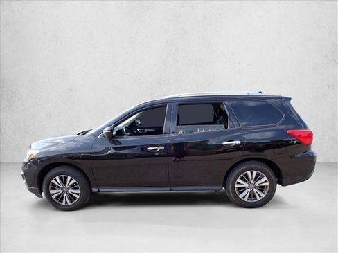 Used 2019 Nissan Pathfinder SL AWD/4WD image 2