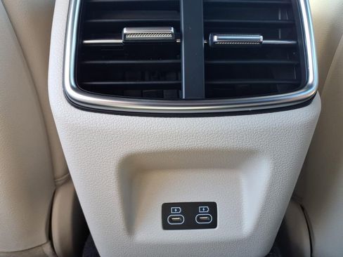 New 2026 Genesis G70 2.5T image 13