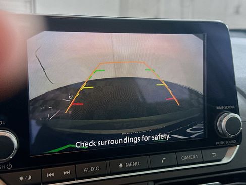 Used 2024 Nissan Altima 2.5 SV image 22