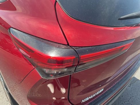 Used 2021 Toyota Highlander Limited AWD/4WD image 20