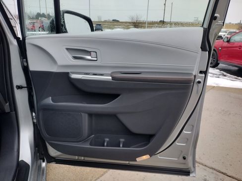 Used 2021 Toyota Sienna XSE image 24