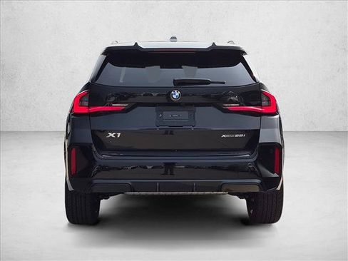 New 2027 BMW X1 xDrive28i AWD/4WD image 8