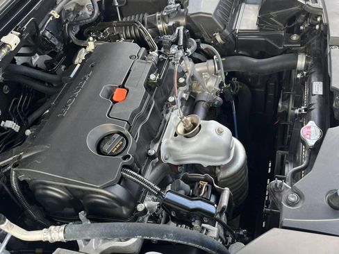 Used 2023 Honda HR-V EX-L image 15