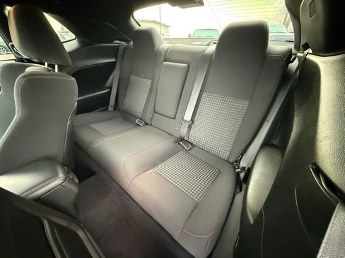 Used 2019 Dodge Challenger R/T w/ Driver Convenience Group image 13