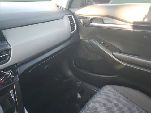 Certified 2026 Kia Seltos LX FWD image 21