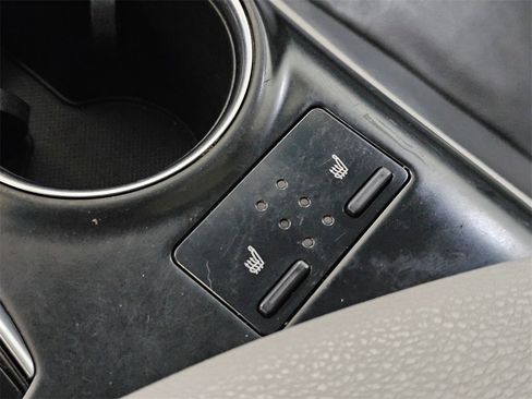 Used 2018 Toyota Camry XLE image 34