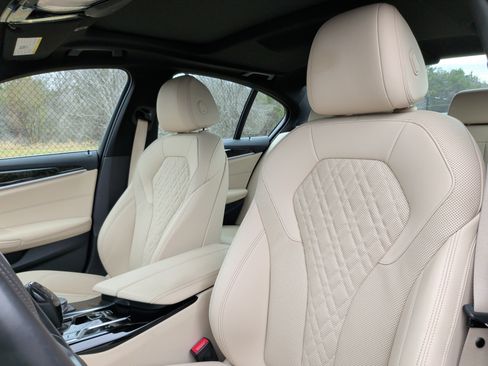 Used 2021 BMW 530i image 26