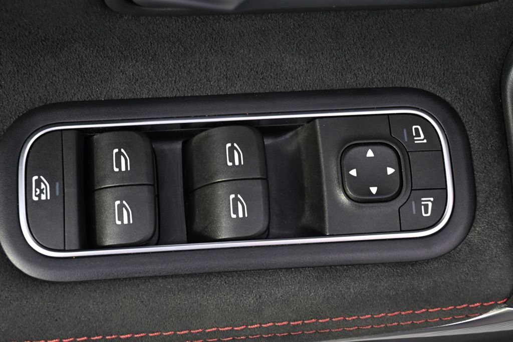 Used 2020 Mercedes-Benz A 35 AMG 4MATIC image 26