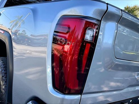 Used 2025 GMC Sierra 2500 Denali w/ Denali Reserve Package image 29