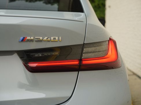 Used 2024 BMW M340i w/ Premium Package RWD image 7