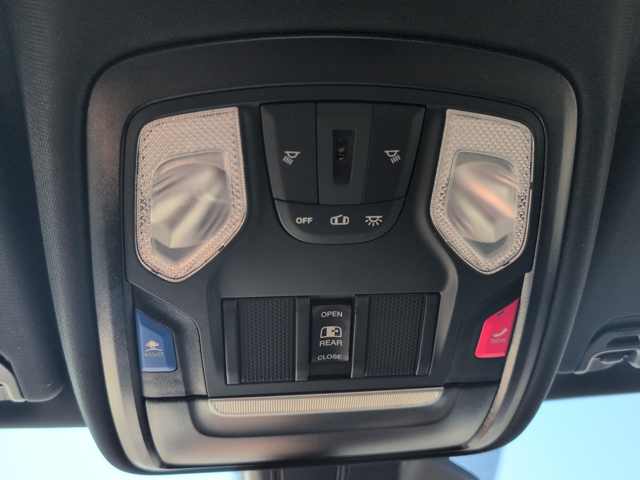 Used 2025 RAM 1500 Big Horn RWD image 29