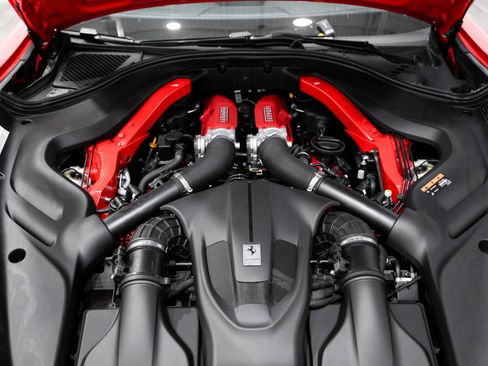 Used 2023 Ferrari Roma image 28
