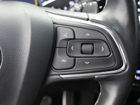 Used 2023 Buick Envision Essence w/ Sport Touring Package image 29