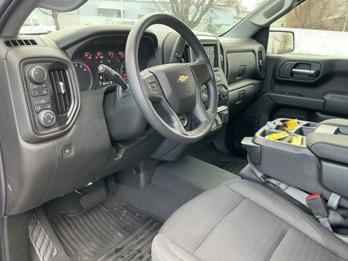Used 2023 Chevrolet Silverado 1500 Custom image 14