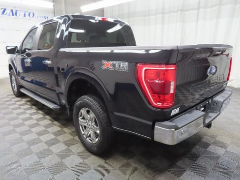 Used 2023 Ford F150 XLT w/ XTR Package image 5