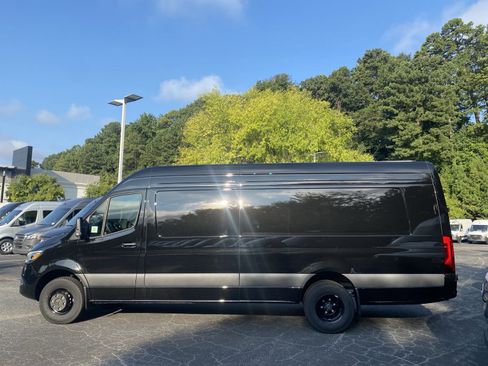 New 2024 Mercedes-Benz Sprinter 3500 image 23
