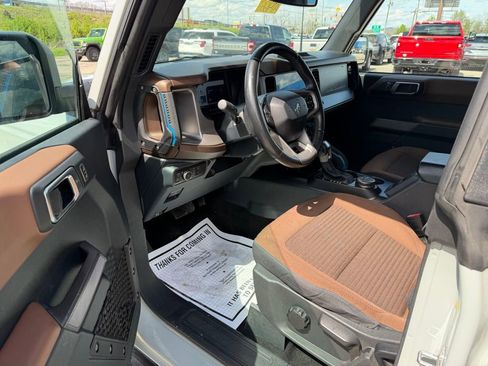 Used 2022 Ford Bronco Outer Banks image 11