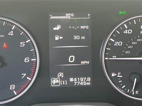 Used 2024 Subaru Crosstrek 2.5i Limited AWD/4WD image 16