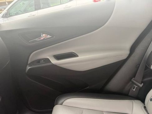 Certified 2021 Chevrolet Equinox Premier AWD/4WD image 13