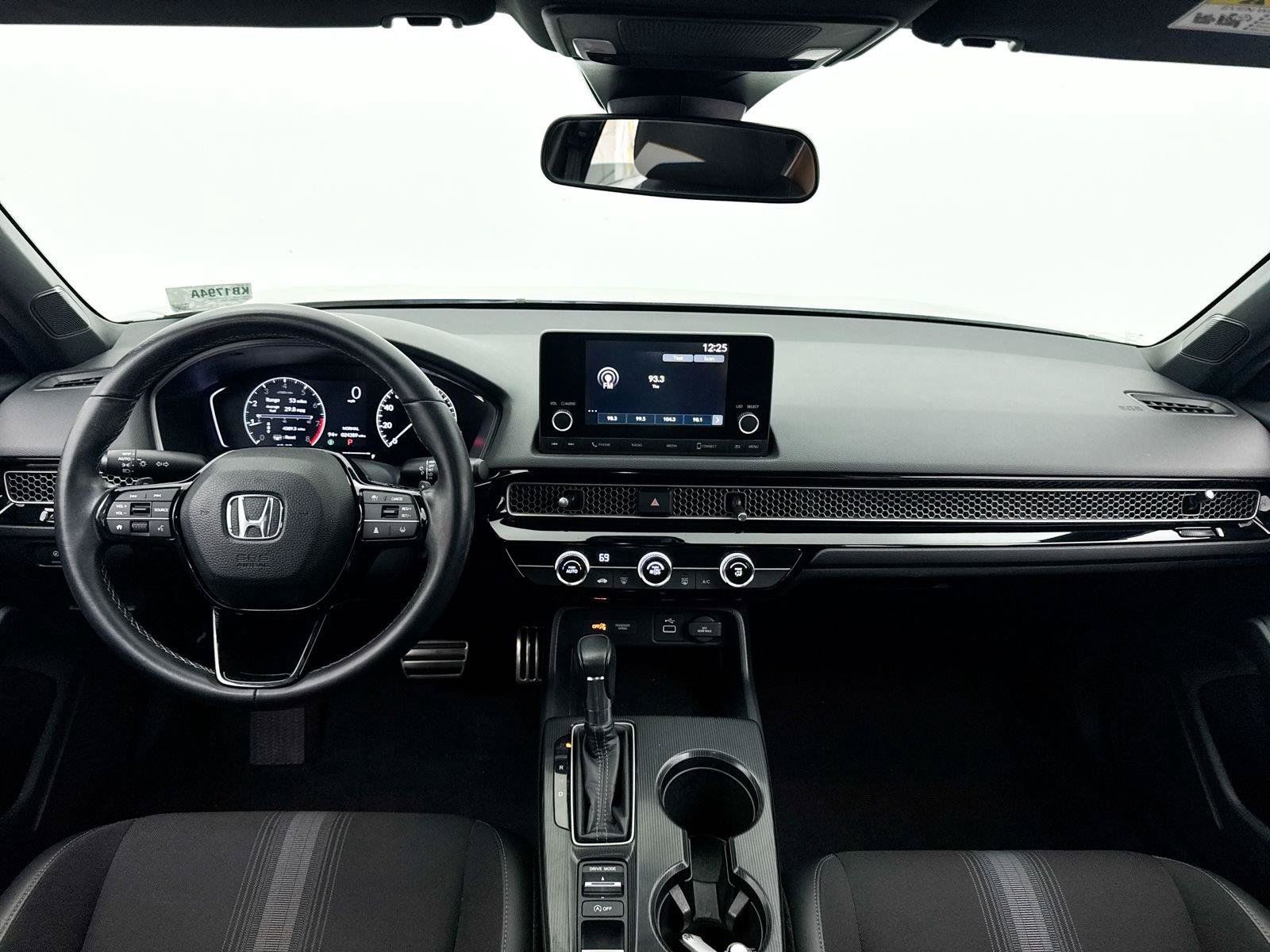 Used 2023 Honda Civic Sport image 18