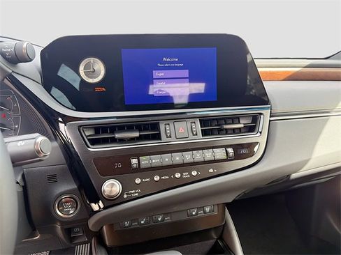 New 2025 Lexus ES 350 w/ Premium Package image 27