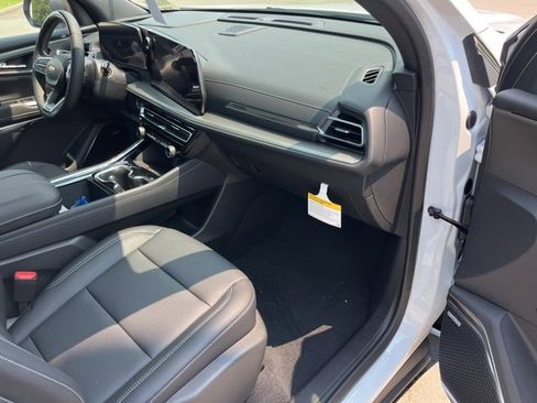 New 2026 Chevrolet Traverse LT w/ Enhanced Driving Package image 43