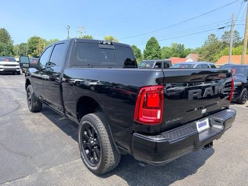 Used 2025 RAM 2500 Laramie AWD/4WD image 29