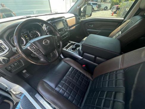 Used 2018 Nissan Titan Platinum Reserve w/ Platinum Utility Package image 6